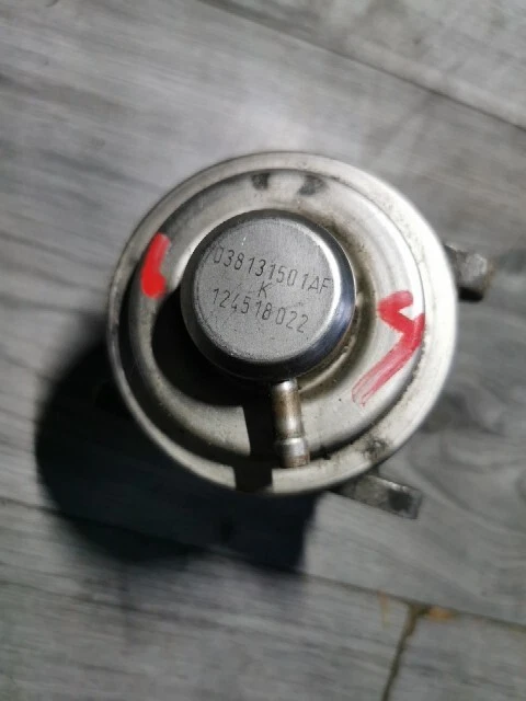 VALVOLA EGR VW GOLF IV JETTA PASSAT POLO TOURAN LUPO 1.9 2.0 TDI 038131501K Foto 4 de 4