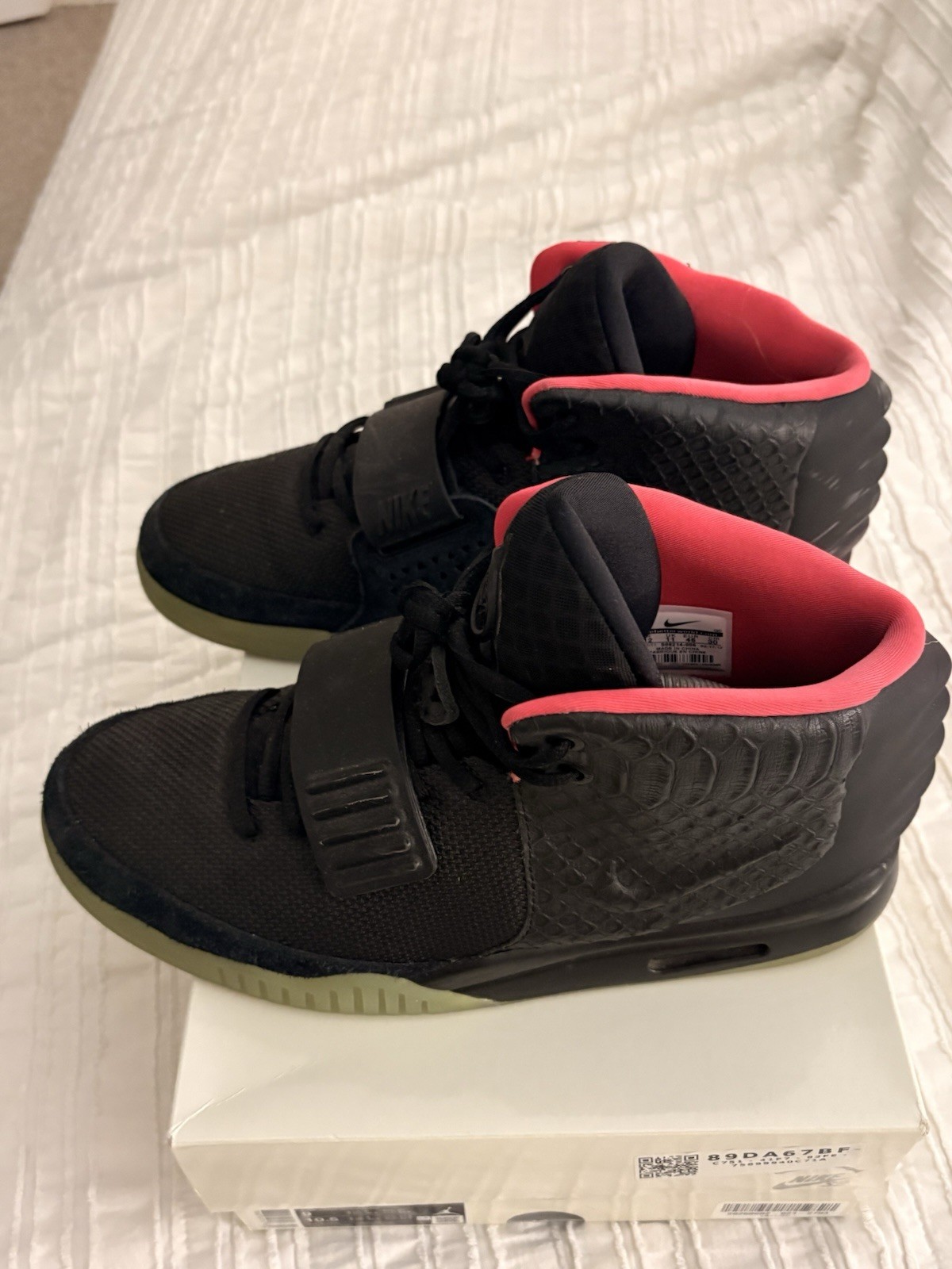 Nike Air Yeezy 2 SP «Red October» Kanye West – US 9 / EU 42.5 Deadstock OVP mit StockX Tag – Bild 2