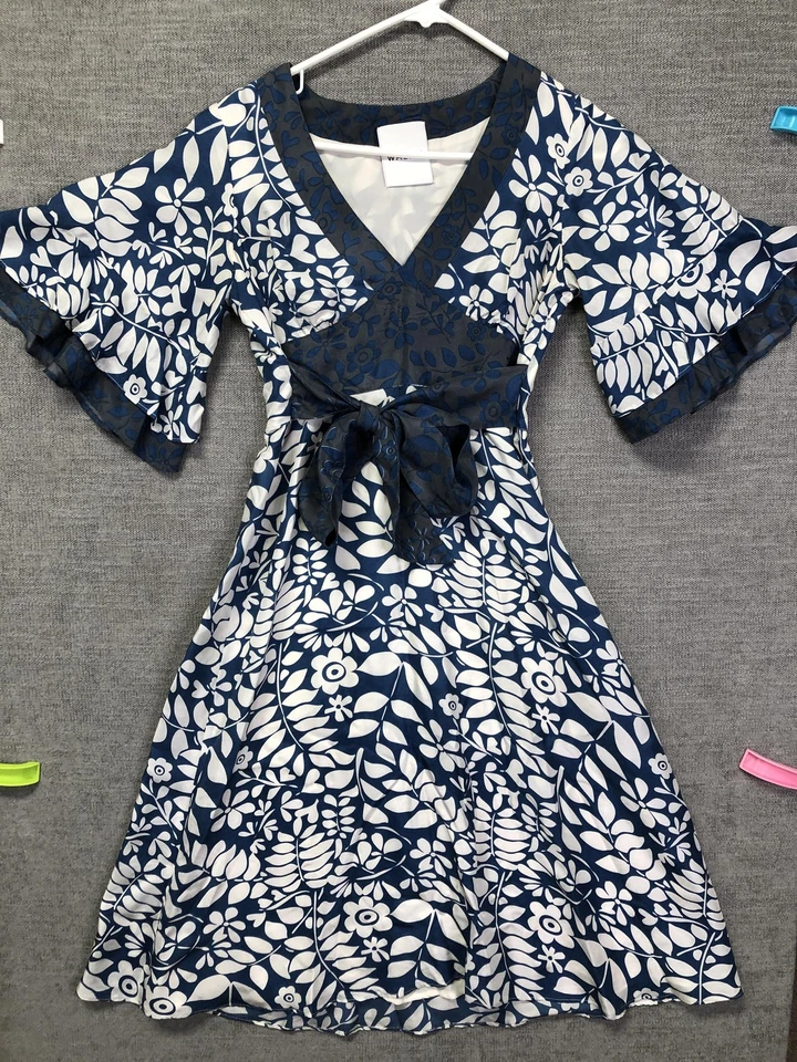 Vestido Walter Mujer Mediano Azul Blanco Floral Cuello en V Corbata Cintura Volantes Manga Foto 2 de 4