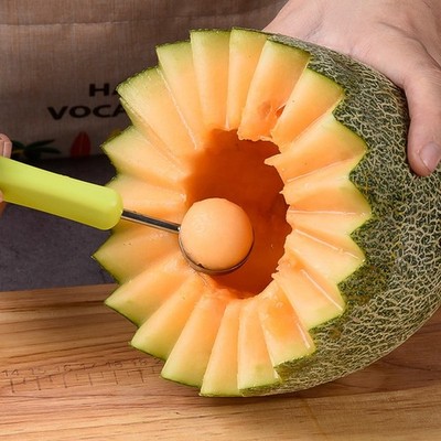 Einfach zu bedienendes Wassermelonenschneidewerkzeug mit komfortablem Griff für