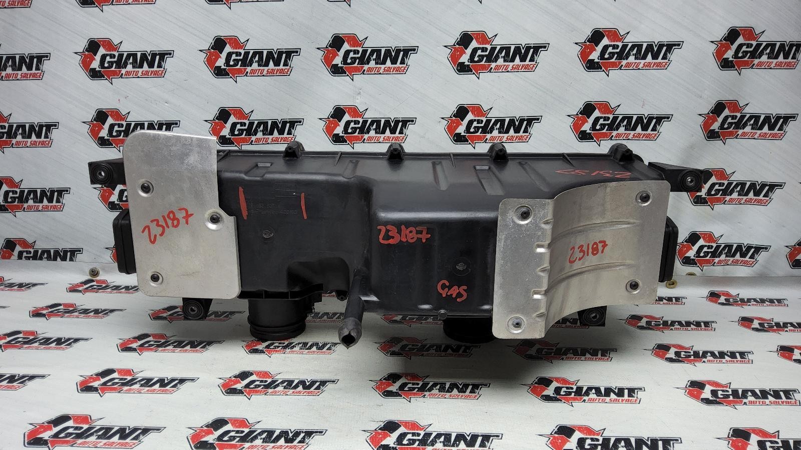 08 09 10 11 12 13 AUDI R8 5.2L V10 AIR CLEANER BOX UPPER INTAKE AIR FILTER 