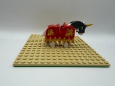 Lego Castle White Horse With Red and Yellow Lions Barding Minifigure w/Helmet