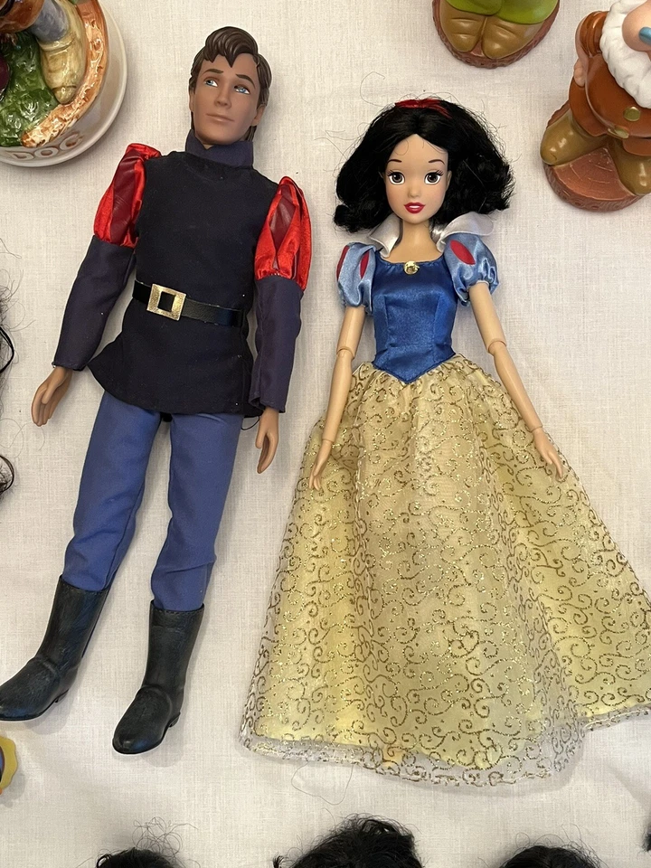 HUGE Disney Princess Snow White Seven Dwarfs Barbie Doll Collection Lot AMAZING - Image 3 of 4