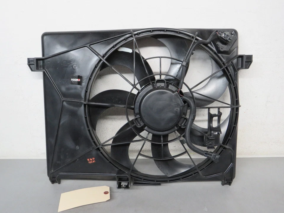 2007 2008 2009 2010 KIA RONDO RADIATOR COOLING FAN V6.2.7L Foto 4 de 4