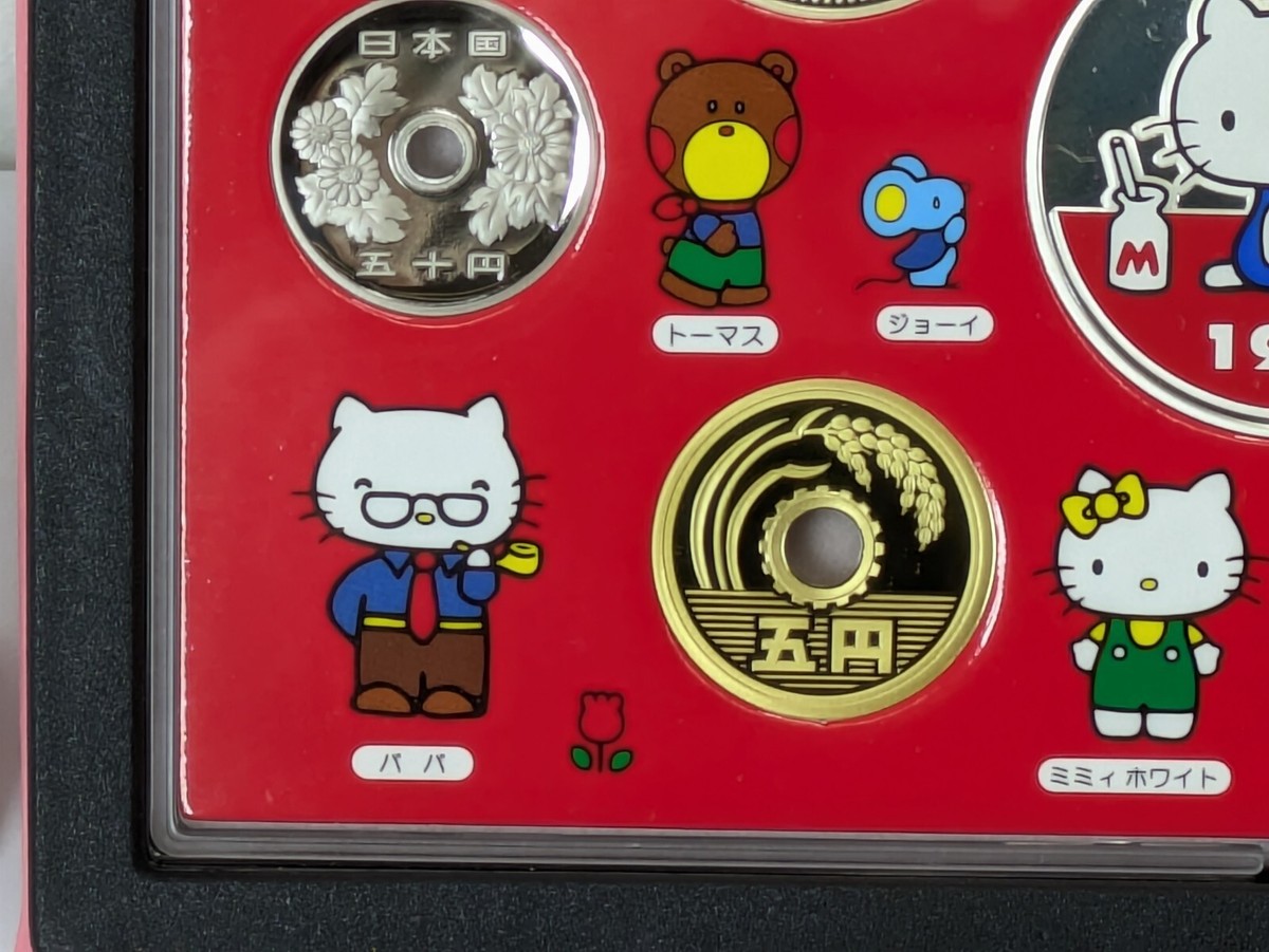 SANRIO 2004 HELLO KITTY 30years限定等 2pcs. Hello Kitty Figure Set 1974 2004 30th Anniversary Limited