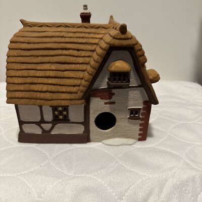 Department 56 Dickens Village Series Kingsford's Brew House . for