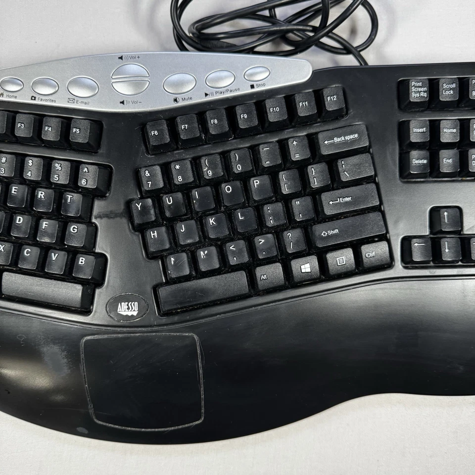Adesso PCK-208B Ergonomic Wired USB Keyboard - Tested - Image 3 of 4