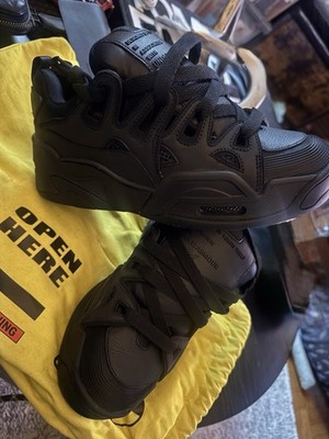 Selling a pair of Under Armour ASAP Rocky SRLo sneakers in black! Size 6 Men