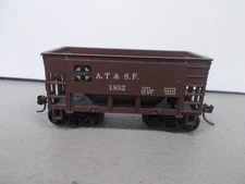 ROUNDHOUSE~ A.T. & S. F. ~ SANTA FE ORE CAR # 1852 ~BUILT KIT~HO SCALE~ LOT---I