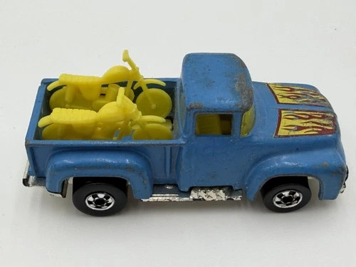 VINTAGE HOT WHEELS 1978 BLUE PICKUP WITH YELLOW MOTORCYCLES DIECAST HONG KONG