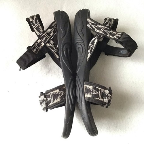 TEVA KIDS PUTIAN GRAY BLACK SANDALS YOUTH SIZE J4 - Picture 3 of 10