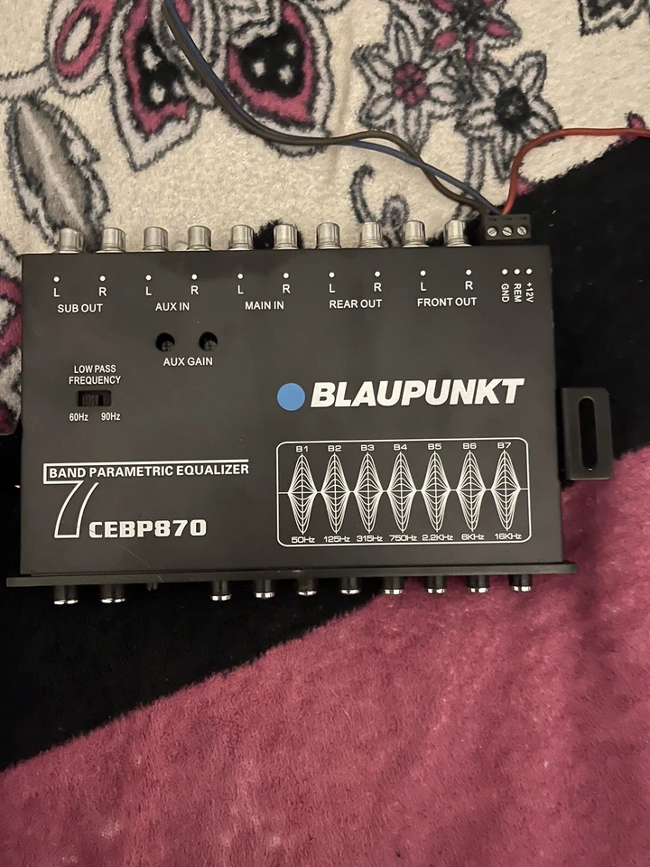 Amplificador de graves blues 4 canales 2200 vatios Max hifonics Zeus 1200 vatios ecualizador 10" TV  Foto 3 de 4