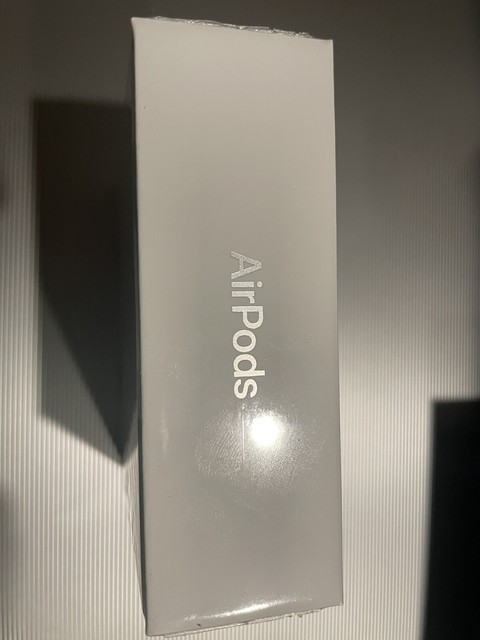Apple AirPods 2a generazione con Custodia di Ricarica - Bianche | Acquisti  Online su eBay