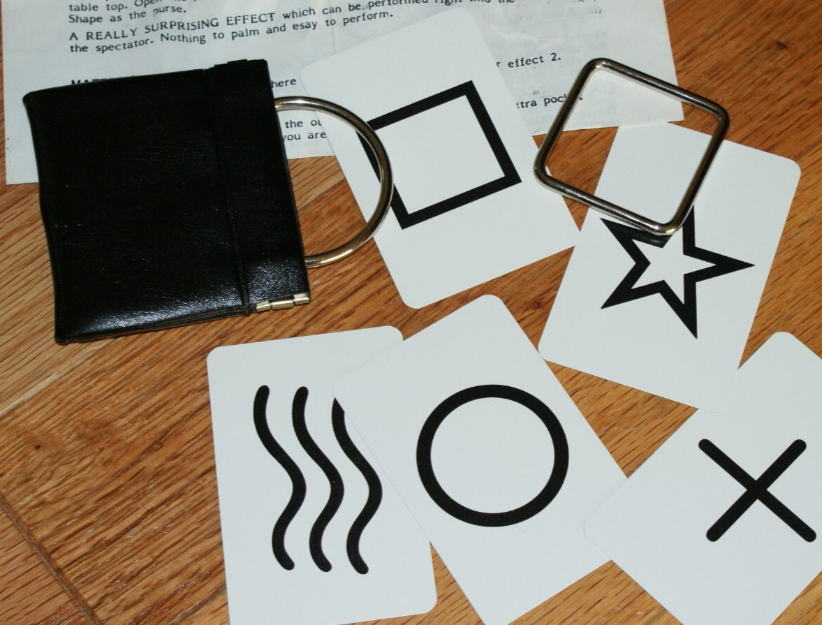 SQUARING THE CIRCLE  (EL DUCO, circa 1984, complete) -- switching purse   --TMGS