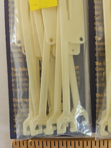 LOT OF 4 ~ DMC Stitch Bow Floss Holders (10 in Each Pack) NIP - Picture 3 of 4