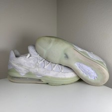 Nike LeBron 16 Low Camo for Sale | Authenticity Guaranteed | eBay