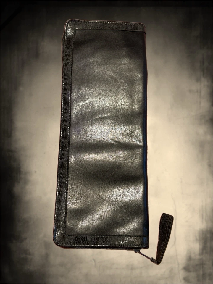 Corbata valet vintage de cuero negro Bloomingdale’s de los años 50-60 con piel de serpiente Foto 3 de 4