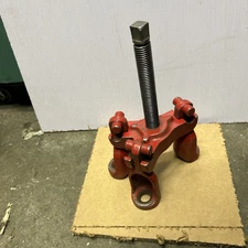 Indestro Hub Puller Made in USA Automotive Hot Rod Tool Cast