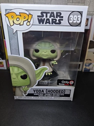 Funko POP!  Star Wars: Yoda Hooded - GameStop Excl 393 Gaming Movies W Protector