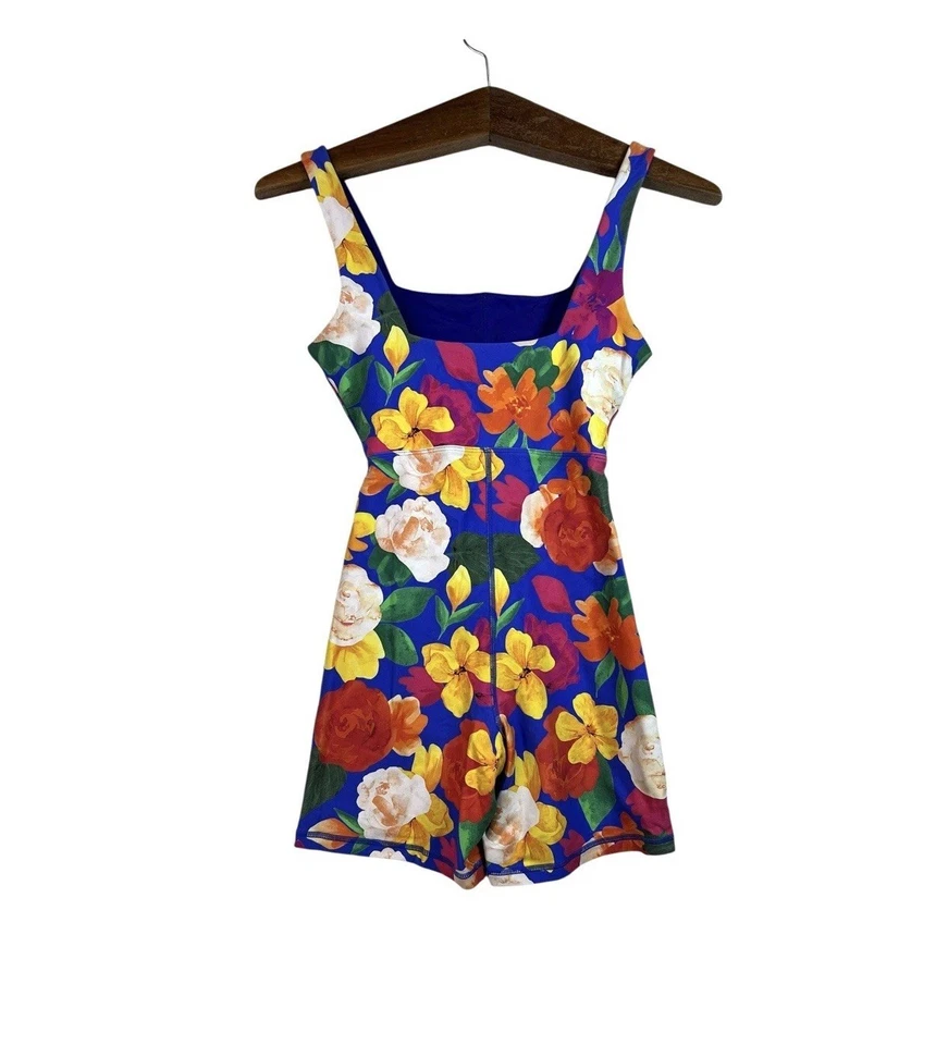 WeWoreWhat Estampado Recorte Elástico Activo Gimnasio Mameluco Una Pieza Unitard Body Foto 2 de 4