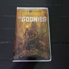 The Goonies VHS Clamshell Edition Good Quality Warne Brothers 1994