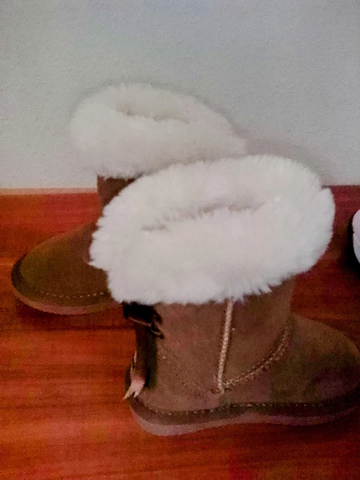 Lamo Toddler Size -8(C) Upper Leather Brown Fur Lining Hiking Camping Outdoor - Image 4 of 4