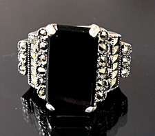 925 STERLING SILVER ONYX AND MARKASITES STEPPED DESIGN RING SIZE 6.25