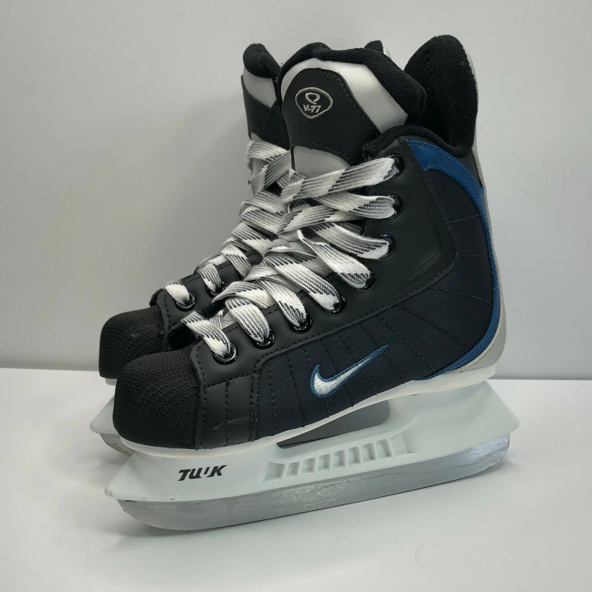 Nike white skates store
