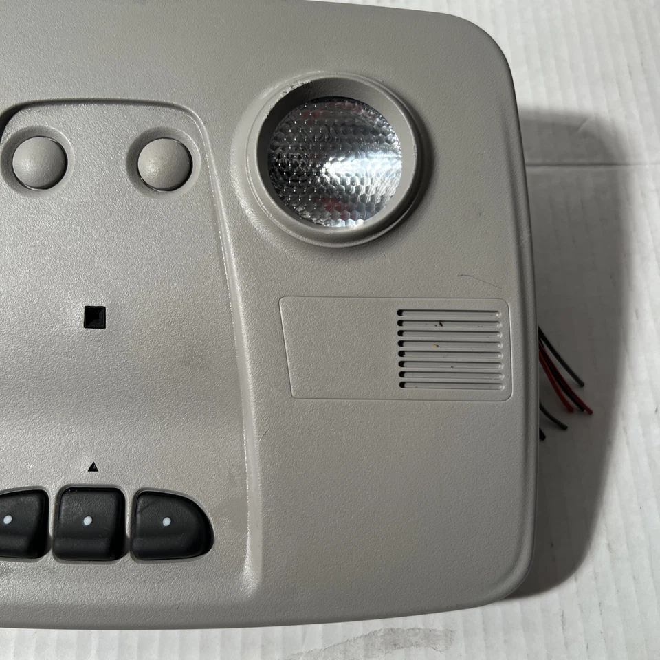 Chevrolet Traverse 2012 2017 consola superior mapa lámpara domo luz OEM Foto 3 de 4