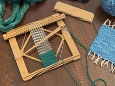 Pocket Loom Weaving Kit 4"x4" 10-dent