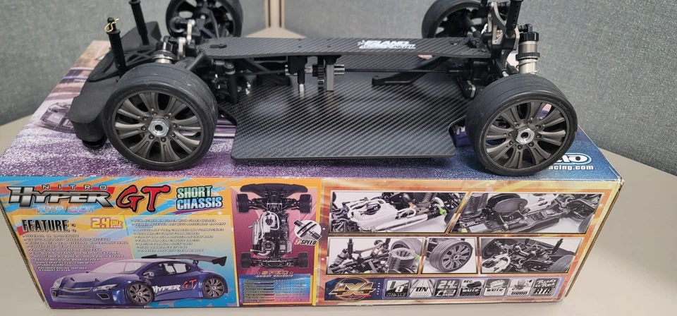 NEW HoBao HB-GTSE 1/8 Roller Chassis Hyper GTB Car w/Clear Body - Image 3 of 4