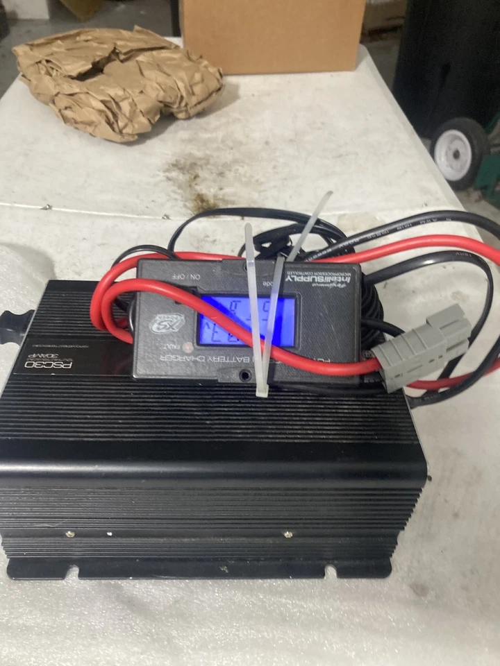 Fuente de alimentación XS Power IntelliSUPPLY, 30 AMPERIOS, 12V, 14V, 16V con modo de carga AGM Foto 2 de 3