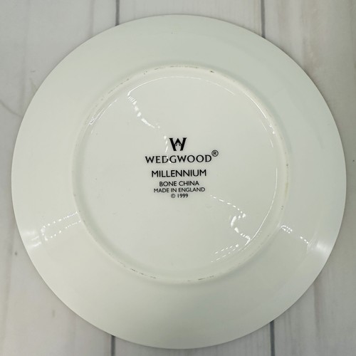 Wedgwood Millennium Collection Bone China 6" Plate Celestial Moon Sun Green - Picture 3 of 6