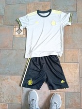 Retro Celtic Football Kit Size Medium Boy