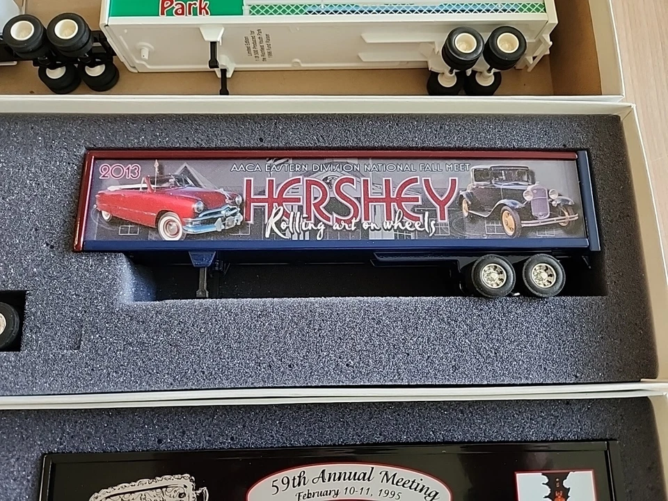 3 Penjoy Collectible Tractor Trailer Trucks Die Cast Vintage Lot. New In Box - Image 4 of 4