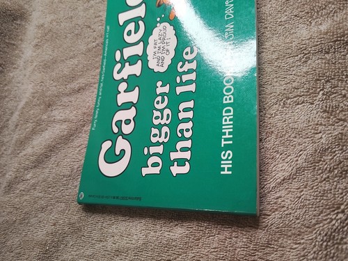 1st Edition Garfield Bigger Than Life 1981 Paperback Book. 3rd Book - Picture 3 of 12