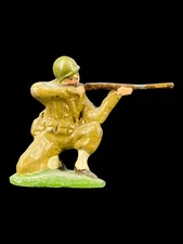 Vintage F.A.O. Schwarz Lead Toy Soldier Figurine Kneeling w/ Rifle 3"