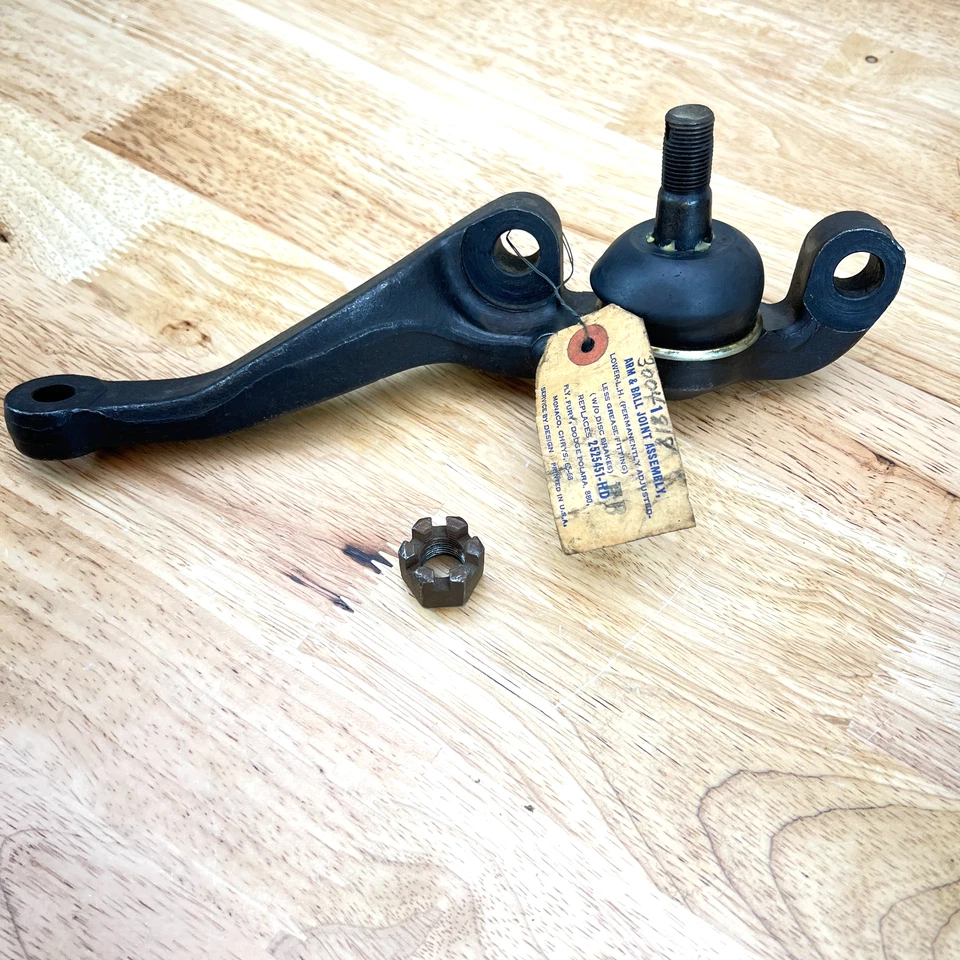 Rótula inferior lateral izquierdo 1965-1968 NY Newport Polara Monaco Fury Mopar 3004818 Foto 2 de 4