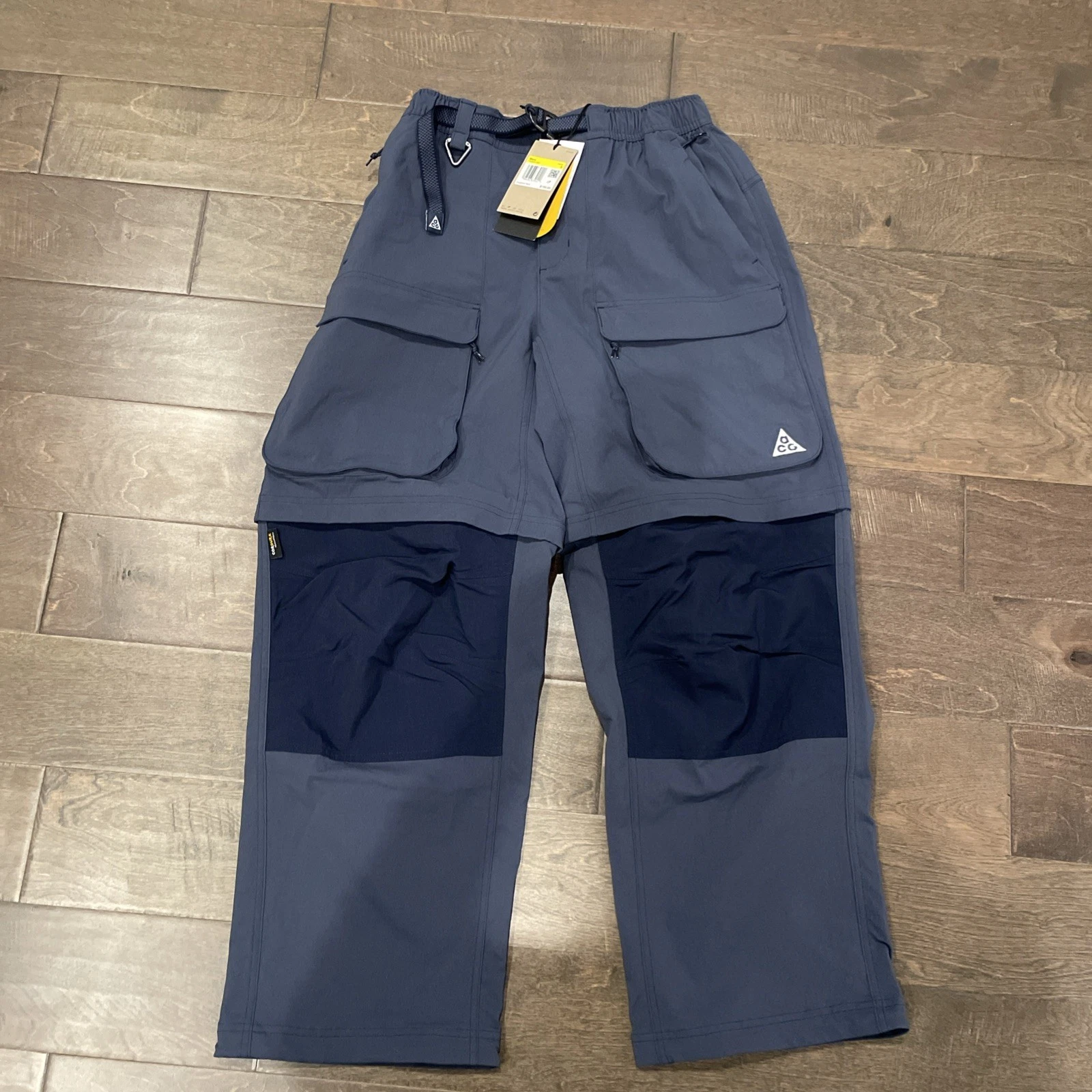 Nike ACG Smith Summit Men's Zip Cargo Pant Shorts Thunder Blue Small HV0591-437