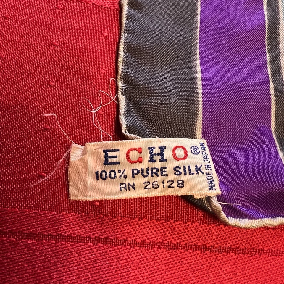 "Bufanda cuadrada geométrica vintage ECHO enrollada a mano 100 % seda hecha en Japón 27""" Foto 3 de 4
