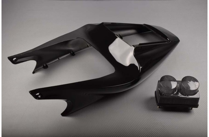 Remplacer carénage cassé de Yamaha YZF R1 1998 avec coque noire et feu fumé