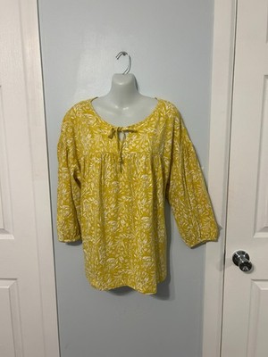 NWT Style&co Dainty Golden Floral 3/4 Sle Top with Keyhole Tied Neckline Plus 2X