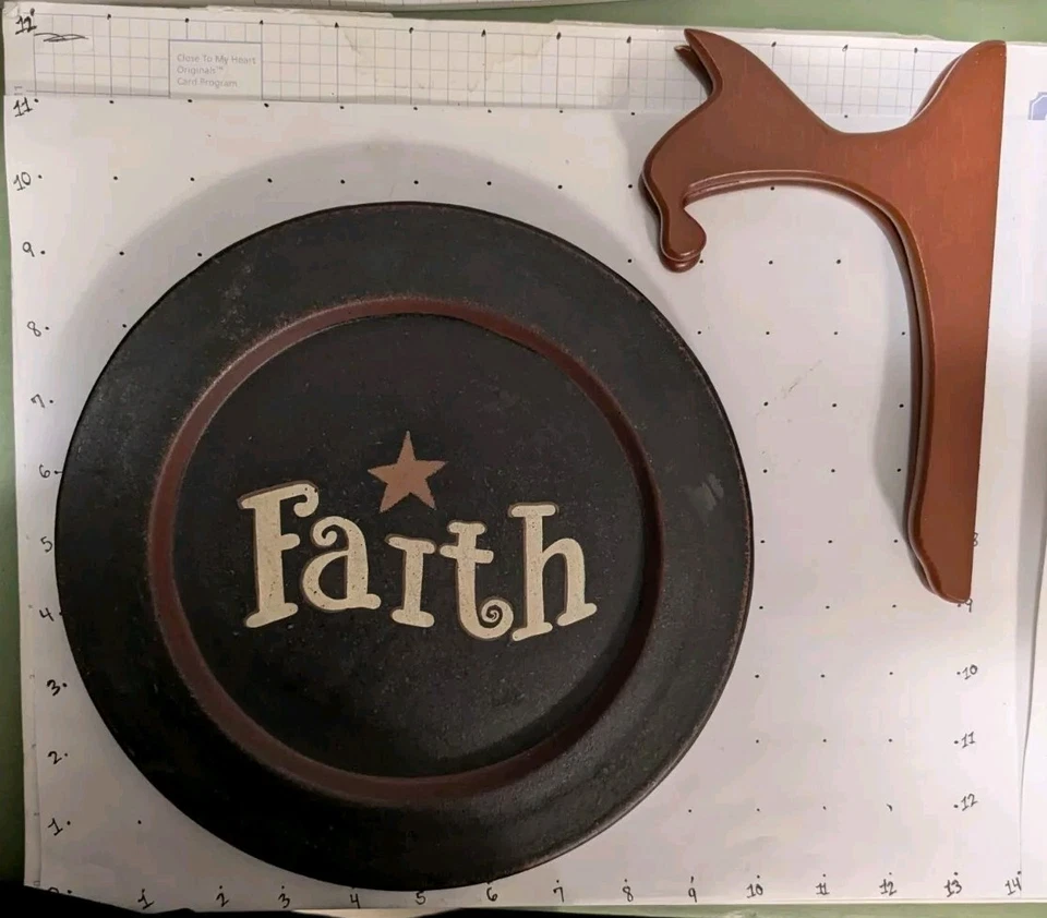 Decorative "FAITH" 10 in. Diameter Black Primitive Plate w/Light Brown Stand - Image 3 of 4