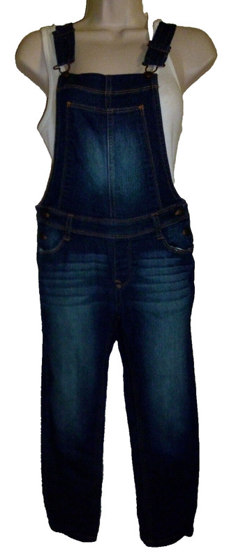 **L.E.I.** Girl's Denim Overalls Size ((L)) 72% Cotton*27% Polyester*1% Spandex.