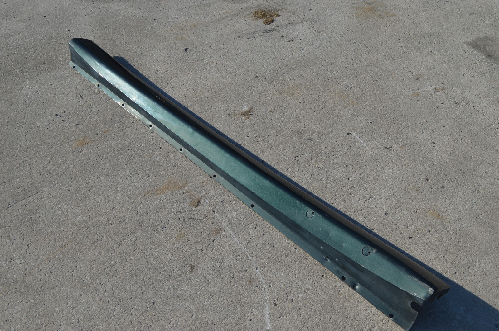 2004 M138 MASERATI COUPE GT LEFT DRIVER SIDE SKIRT ROCKER PANEL GREEN