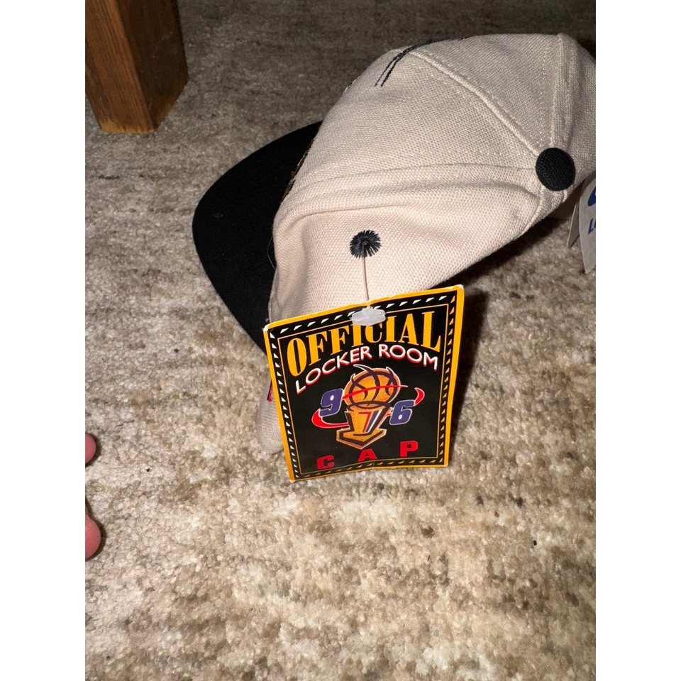 Nuevo con etiquetas Chicago Bulls 1996 NBA Champions Logo Atlético Snapback Sombrero Tostado Negro Foto 2 de 4