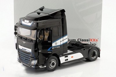 2016 DAF XF Space Cab schwarz Druckguss Modell LKW Truck 1/18 Premium ClassiXXs IXO