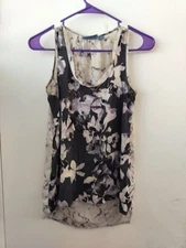 Simply Vera Floral V-Neck Tank Top Size XS