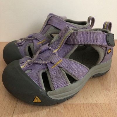 keen fisherman sandals