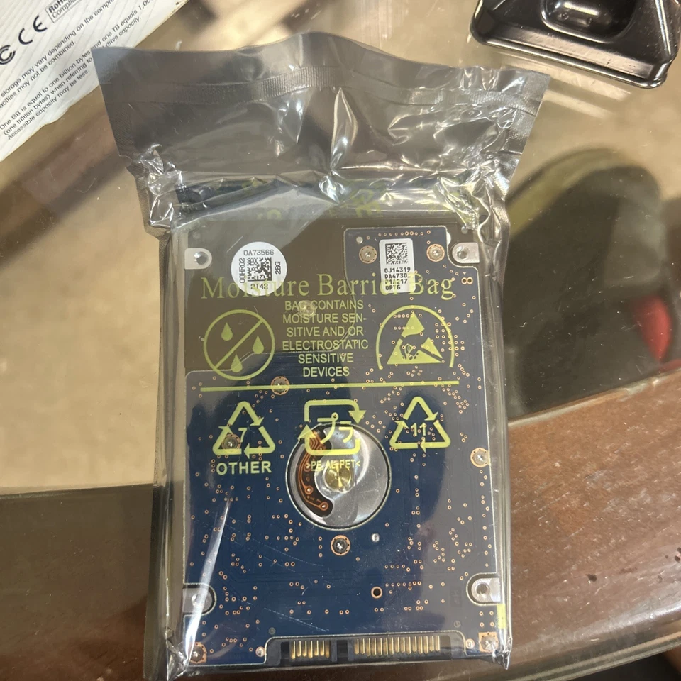 Hitachi Travelstar 7K750 750GB Hard Drive, 7200RPM,16GB Cache - HTS727550A9E364  - Image 4 of 4